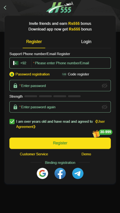 H555 Game app registration page showing +92 Pakistan phone number signup, password strength meter, and Rs 555 download bonus offer